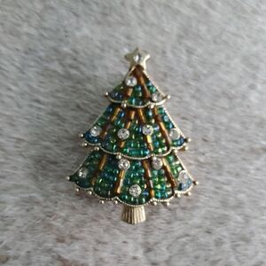 Vintage LC Green and Gold Christmas Tree Brooch
